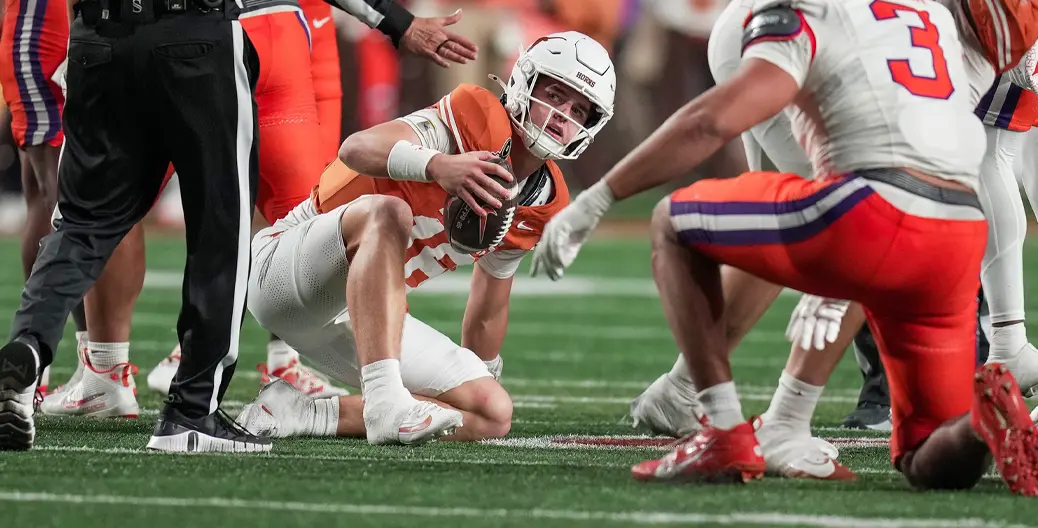2025-Heisman-Trophy_