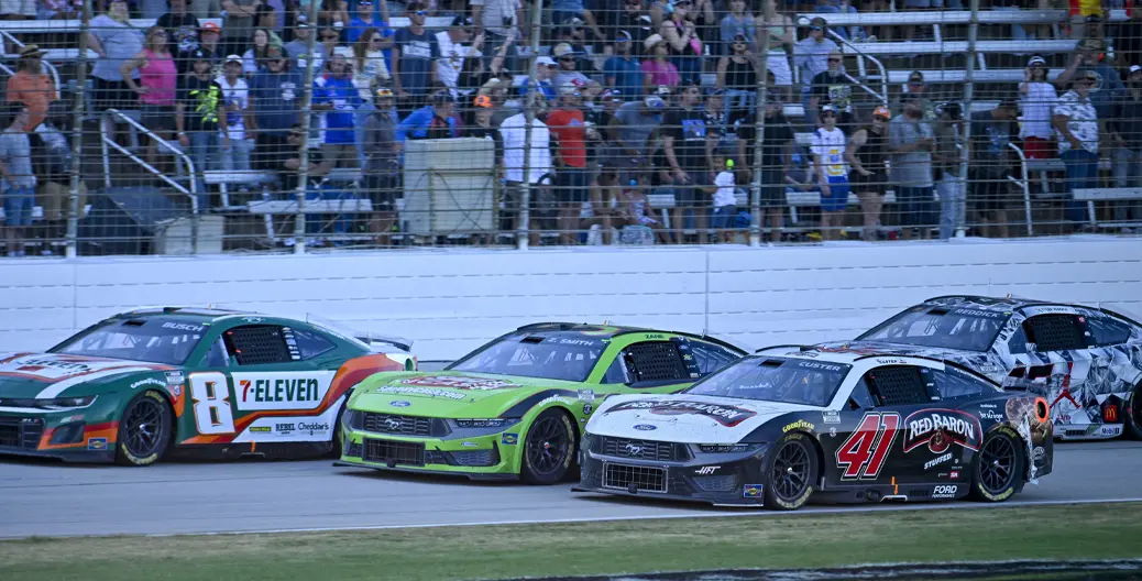 Toyota-Save-Mart-350_