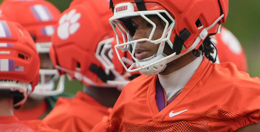 LSU-Tigers-vs-Clemson-Tigers