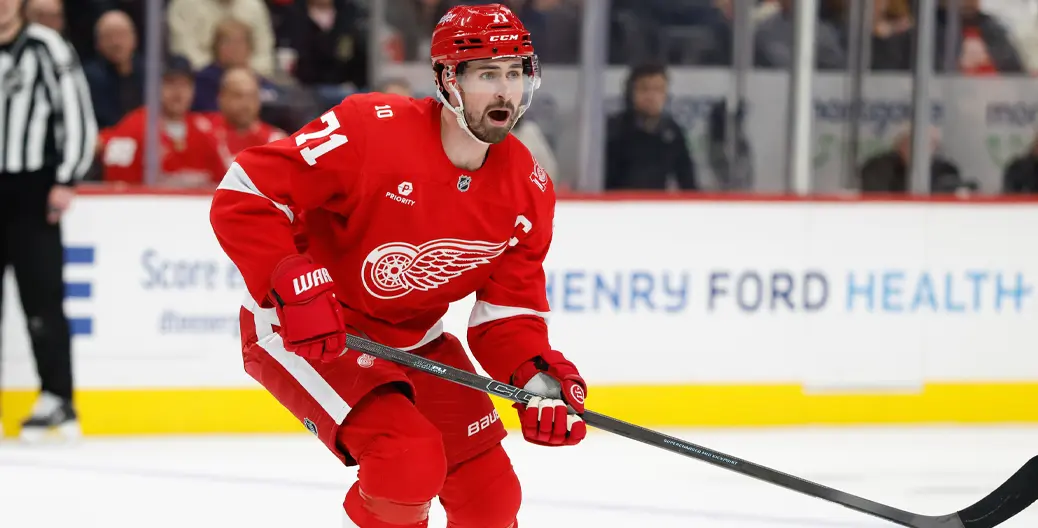 Flyers-at-Red-Wings