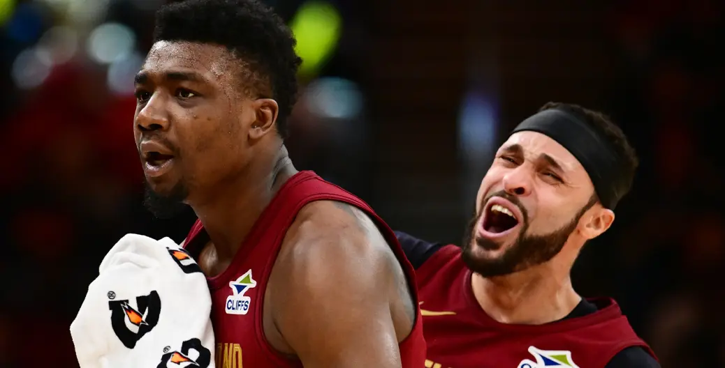 hawks-at-cavaliers_